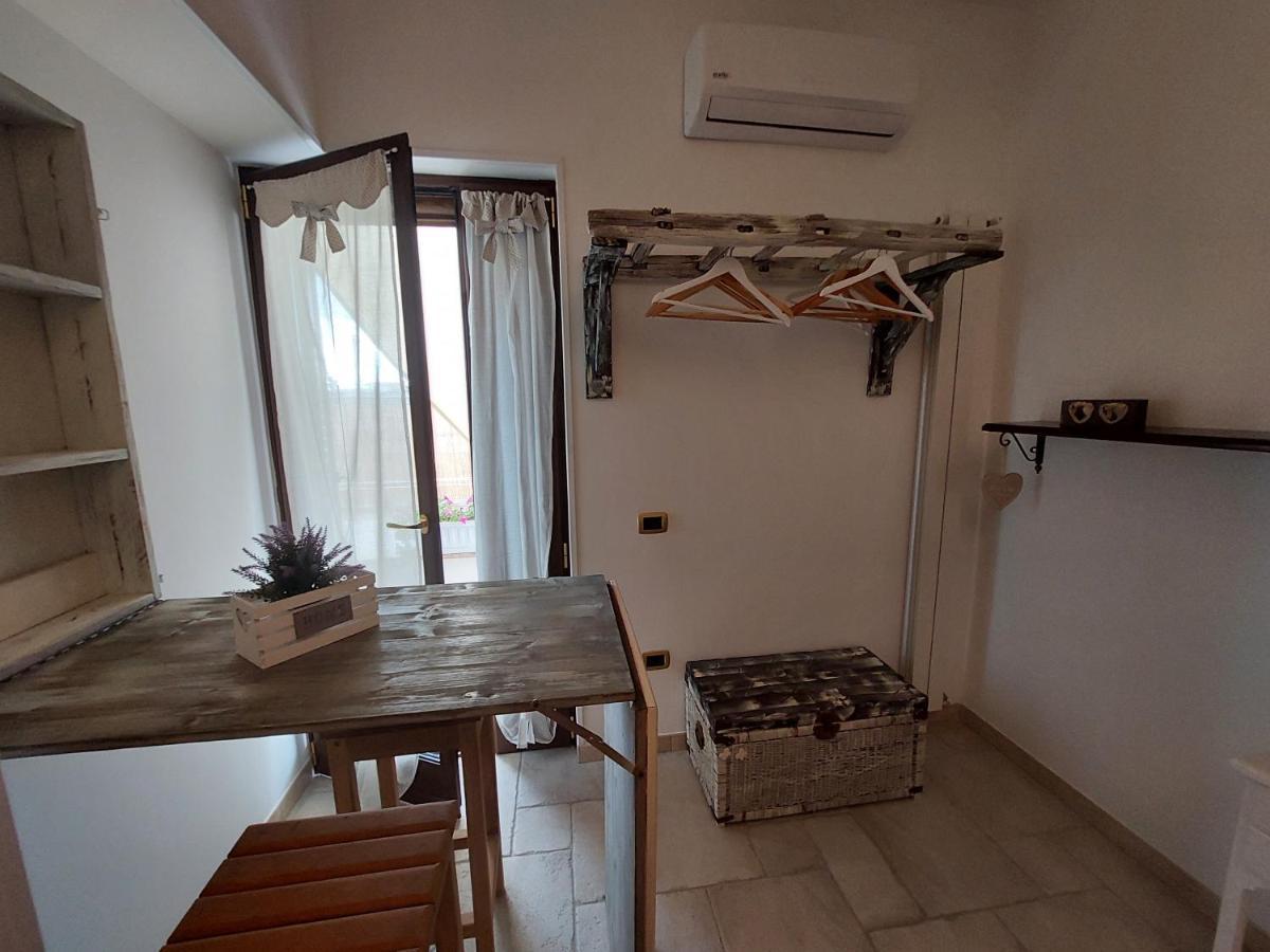 Bed and Breakfast Mama Dami Маруджо Екстер'єр фото